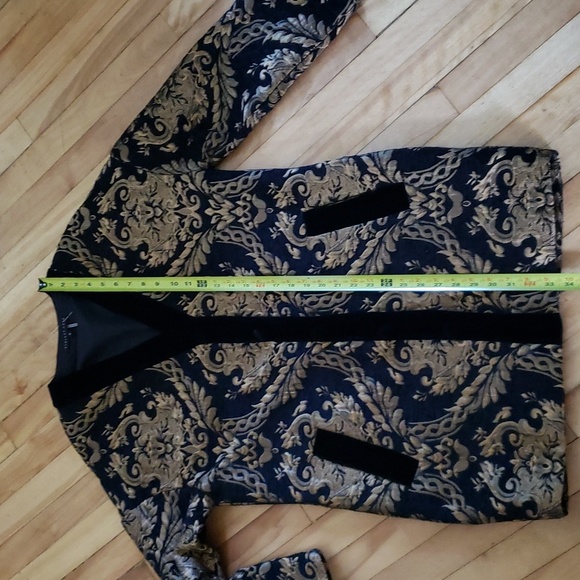 🏷Endless Rose NWOT Barocque & Velvet Button Down Jacket - Black/Gold - M - Picture 16 of 17